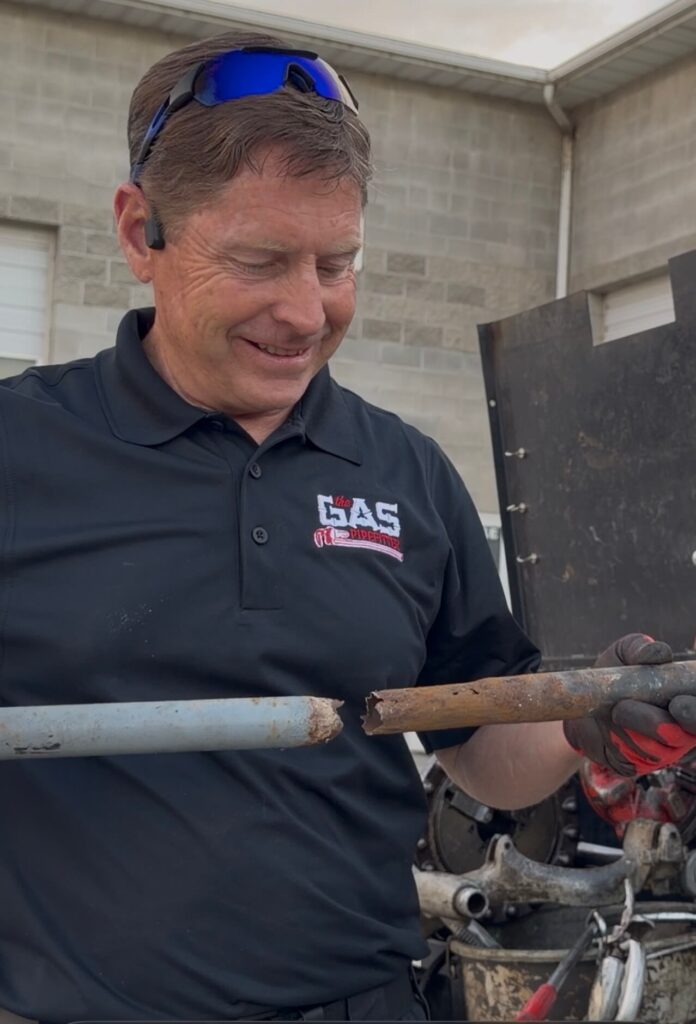 Licensed pipefitter installing gas line for kitchen range in Utah